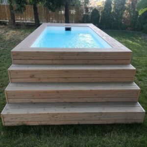 Piscina Contentor con Rivestimento em legno